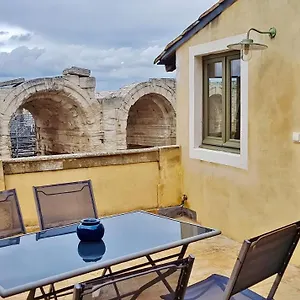 Avec Terrasse Sur L'amphithéâtre Appartement Arles